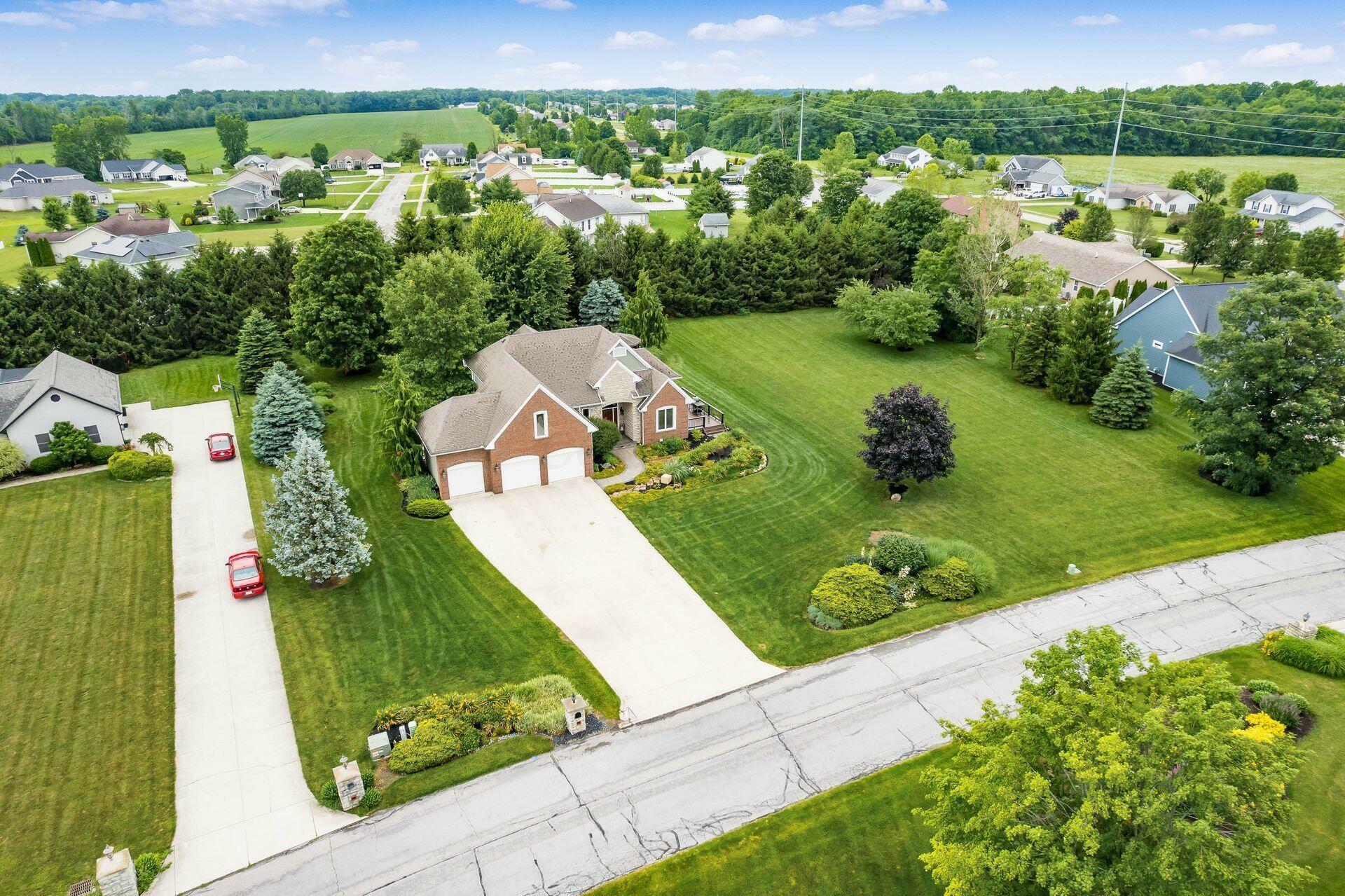 Property Photo: 1484 Lighthouse Ridge OH 43302