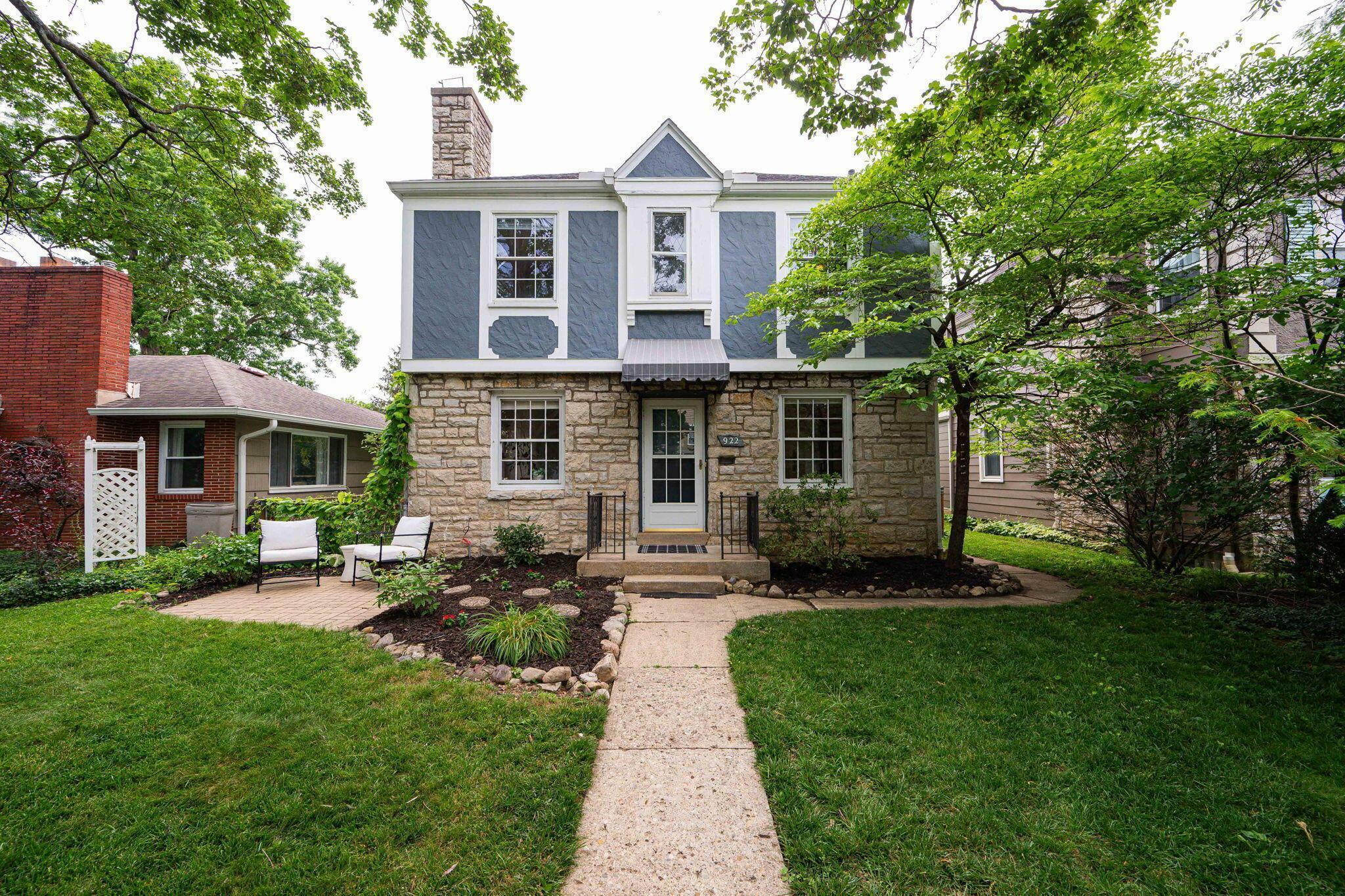 Property Photo:  922 S Remington Road  OH 43209 