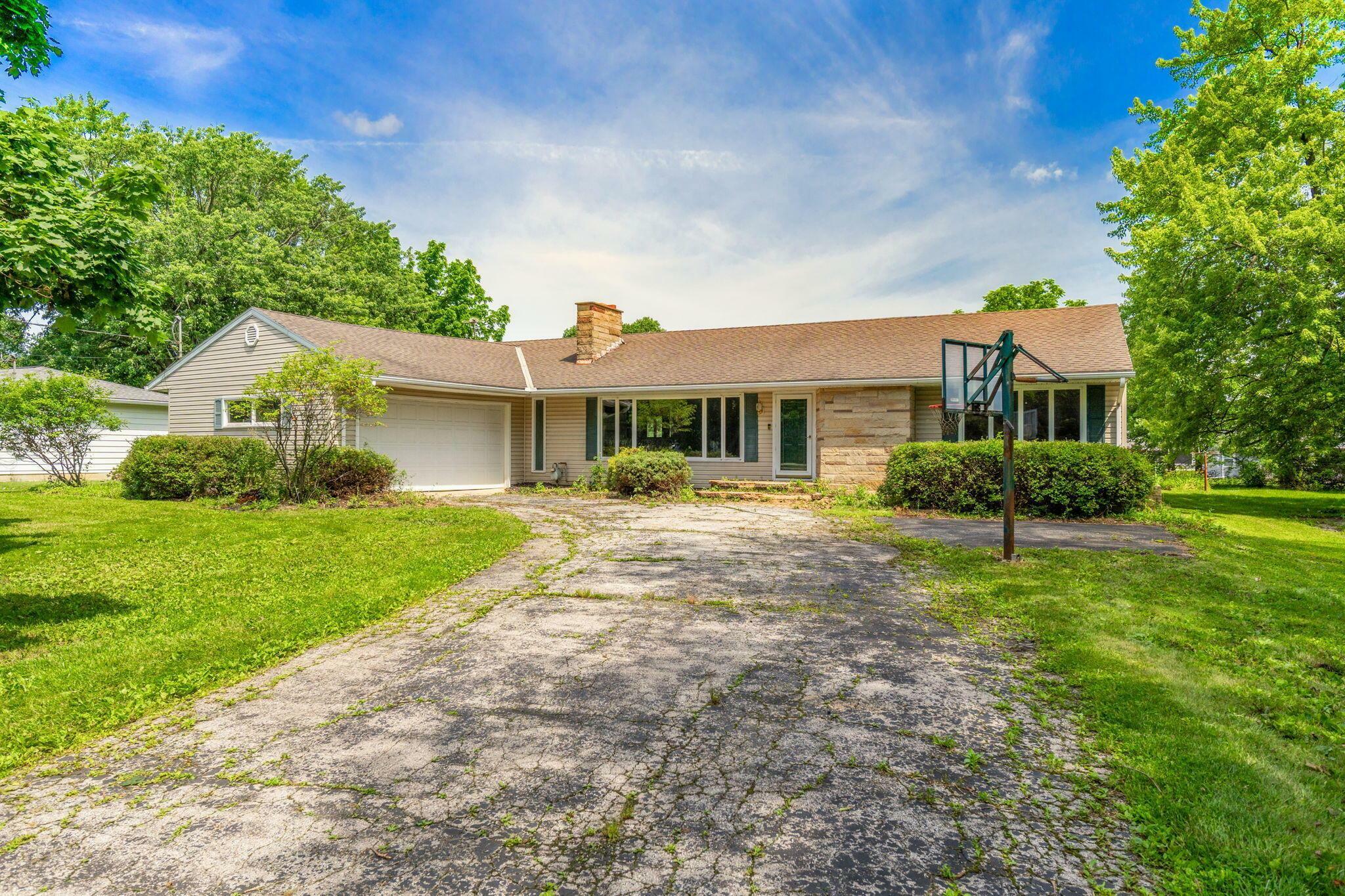 Property Photo: 1282 Lawndale Road OH 43302
