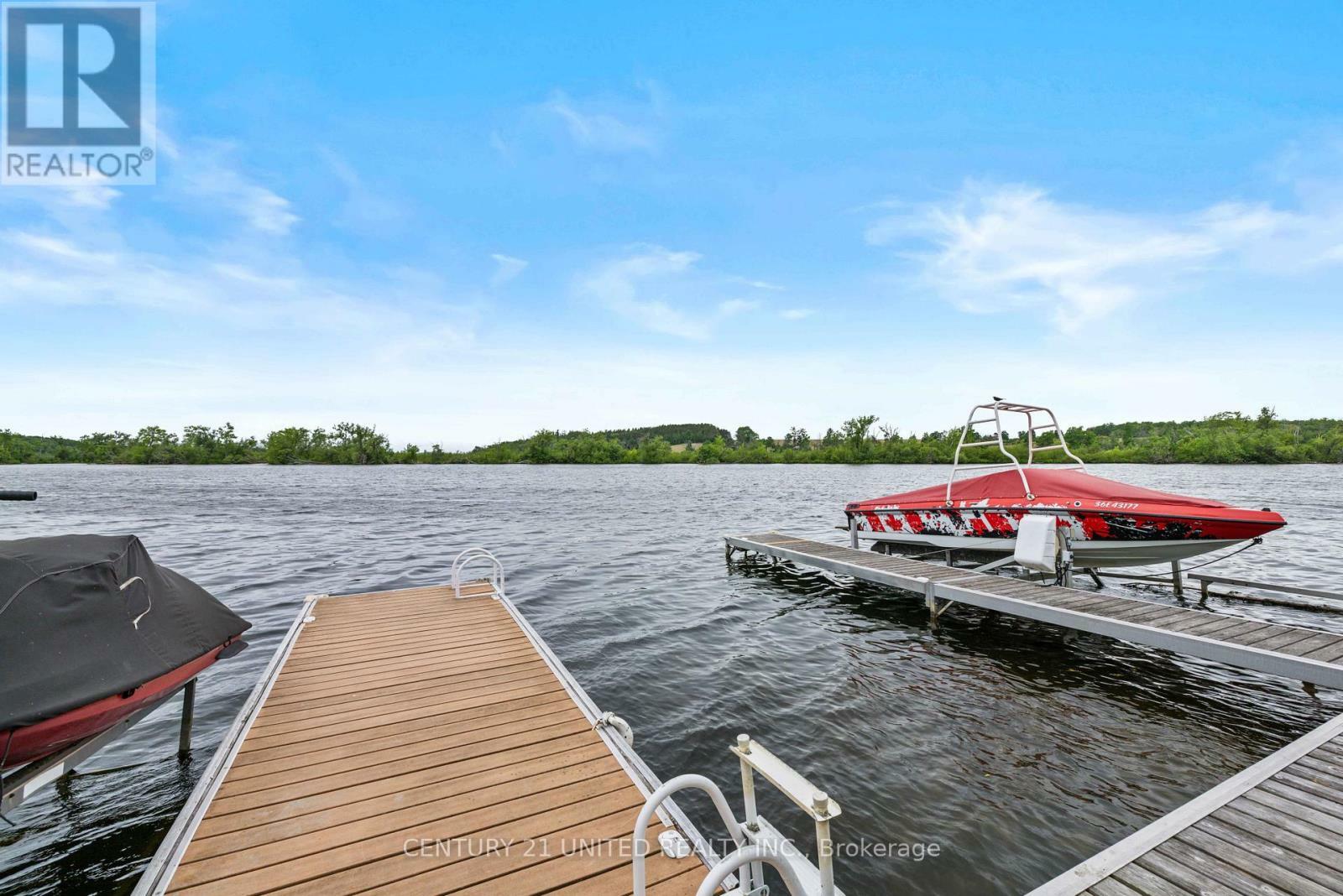 Photo de la propriété: 210 Thompson Road ON K9J 6X8
