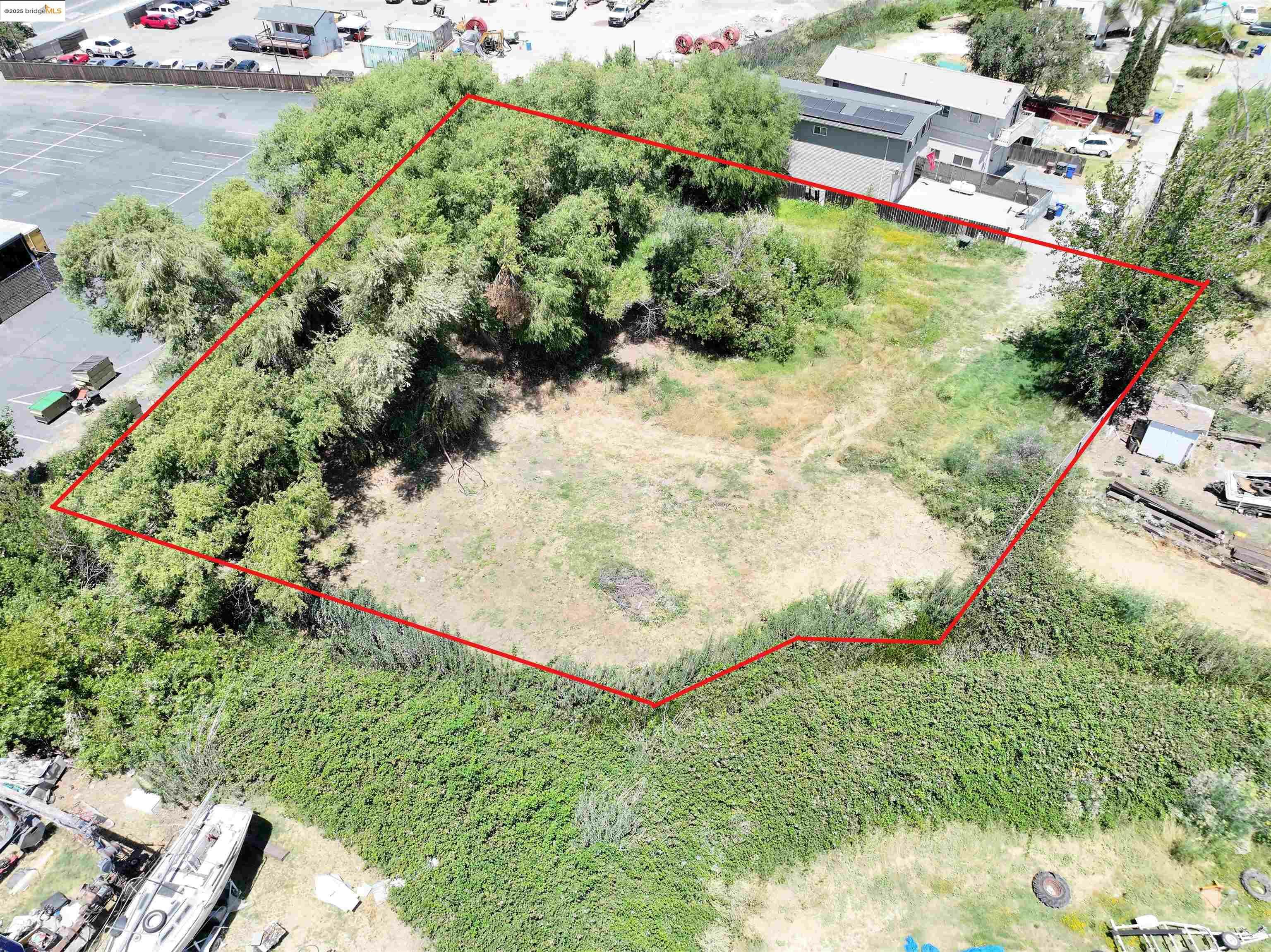 Property Photo: 424 Park Ln CA 94511