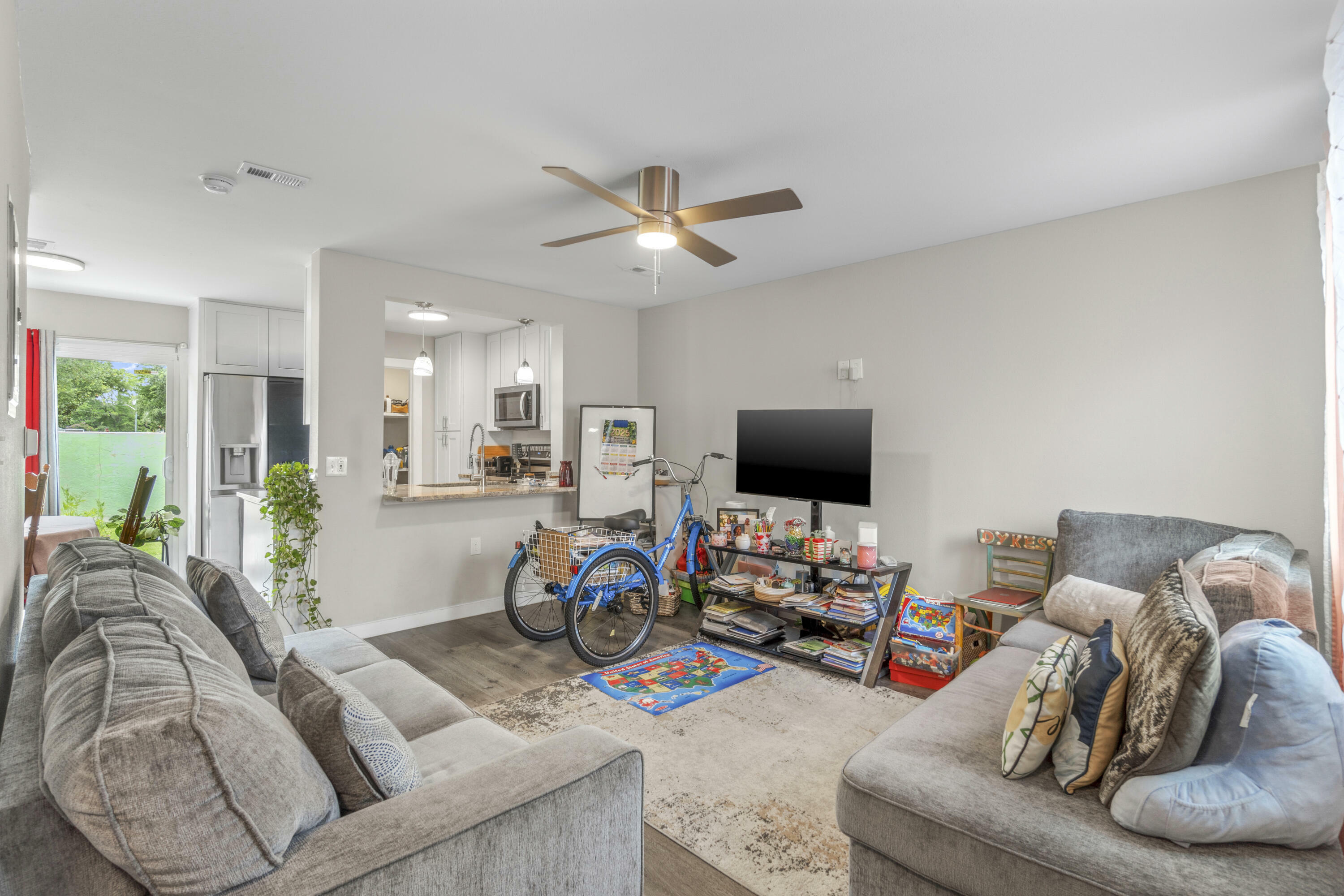 Property Photo: 710 Legion Drive O4 FL 32541