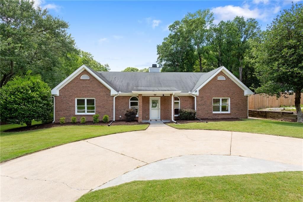 Property Photo:  3690 Lithia Way  GA 30122 