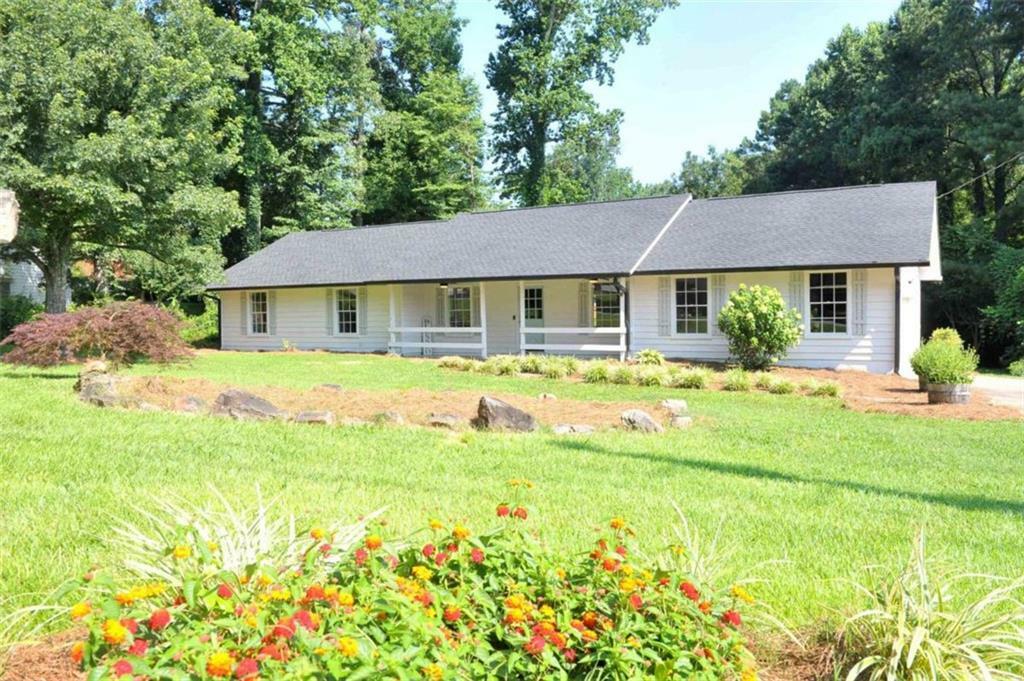 Property Photo: 5974 SW Four Winds Drive SW GA 30047