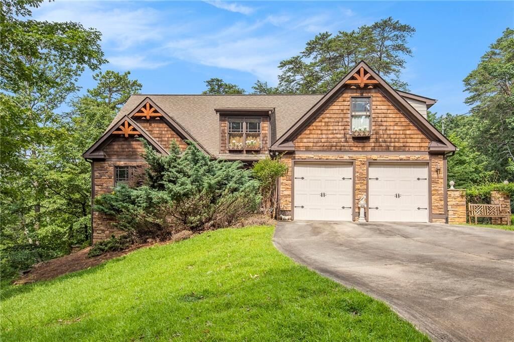Property Photo: 194 White Eagle Drive GA 30183