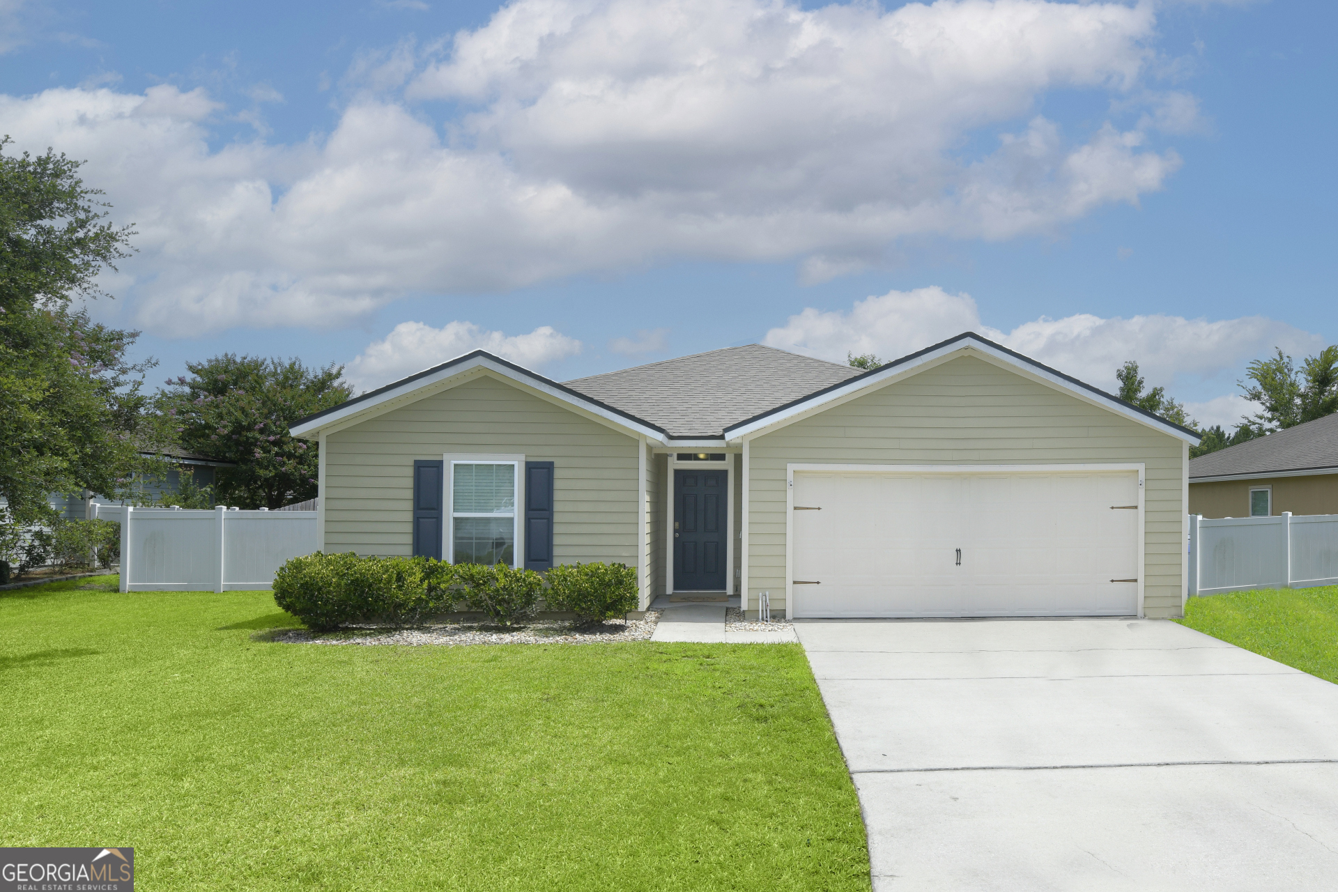 Property Photo:  105 Paradise Court  GA 31548 