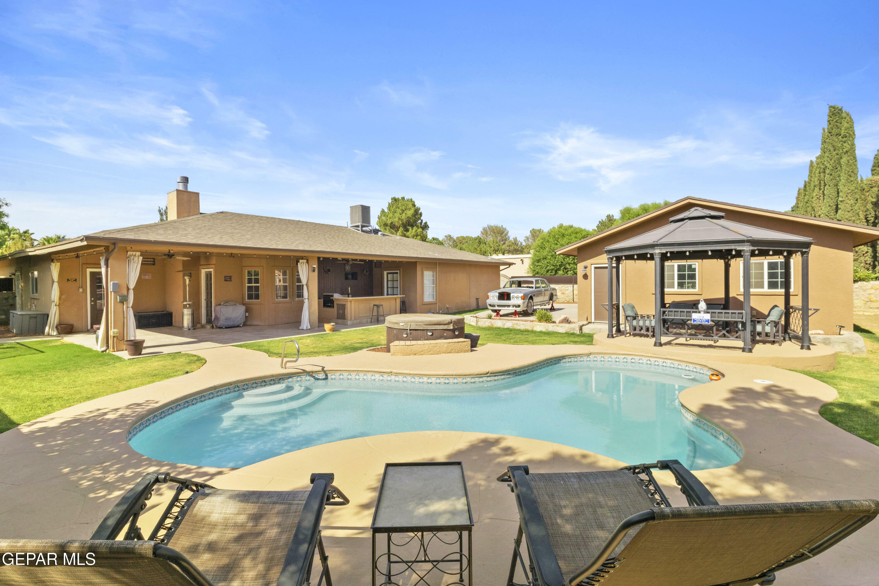 Property Photo:  658 Sara Lynn Court  TX 79932 