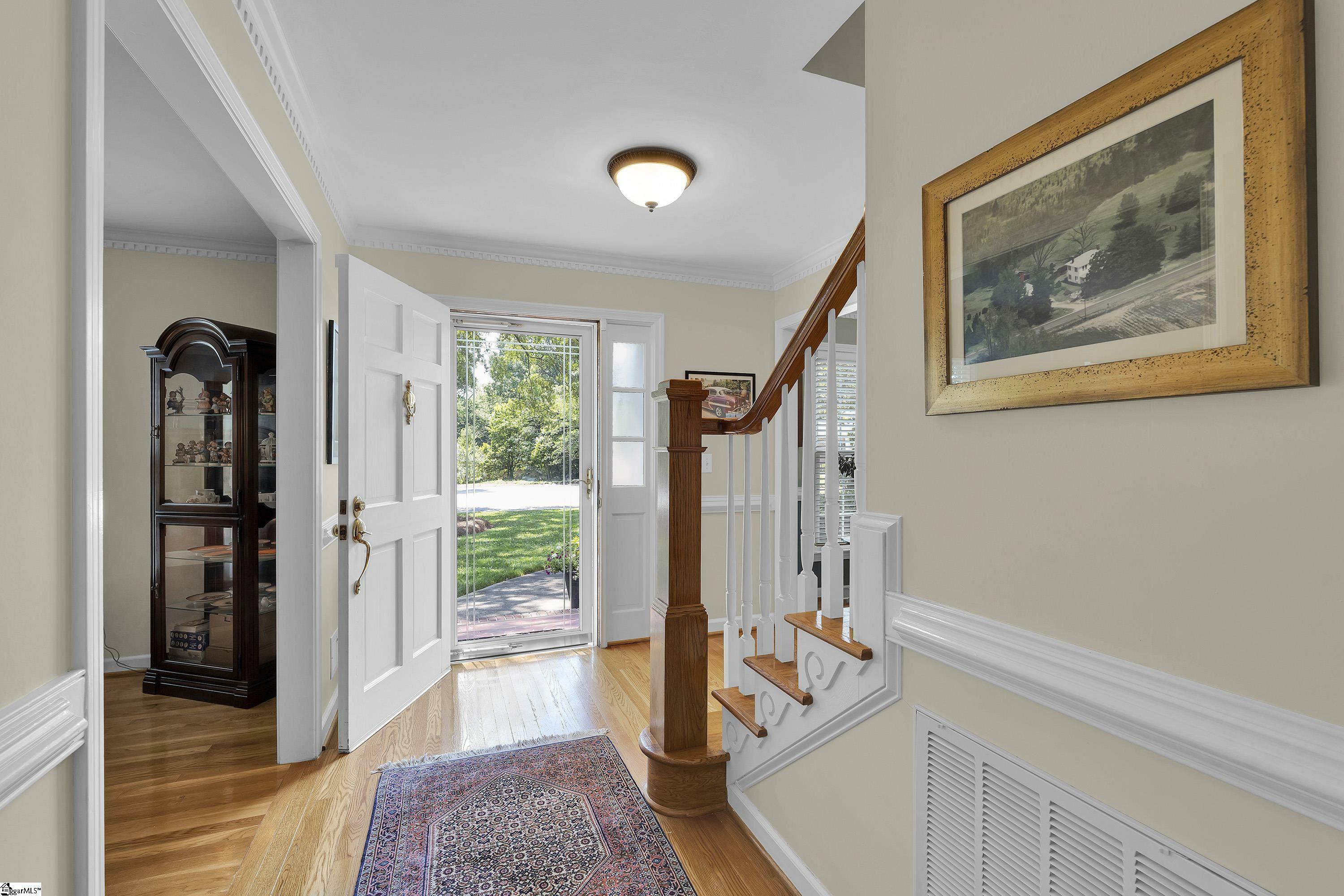 Property Photo: 1 Redcliffe Road SC 29615