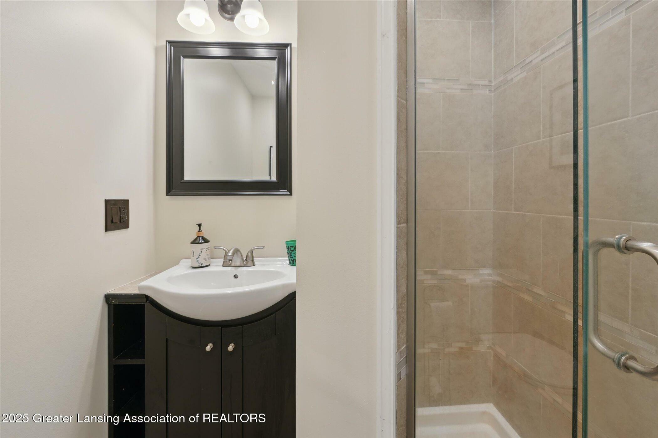 Property Photo: 1800 S Aiken Road MI 48867