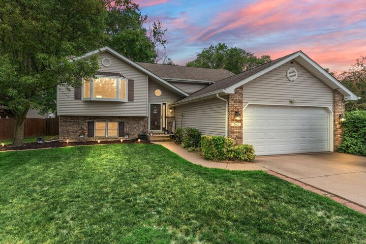 263 Hillcrest Avenue  Hobart IN 46342 photo