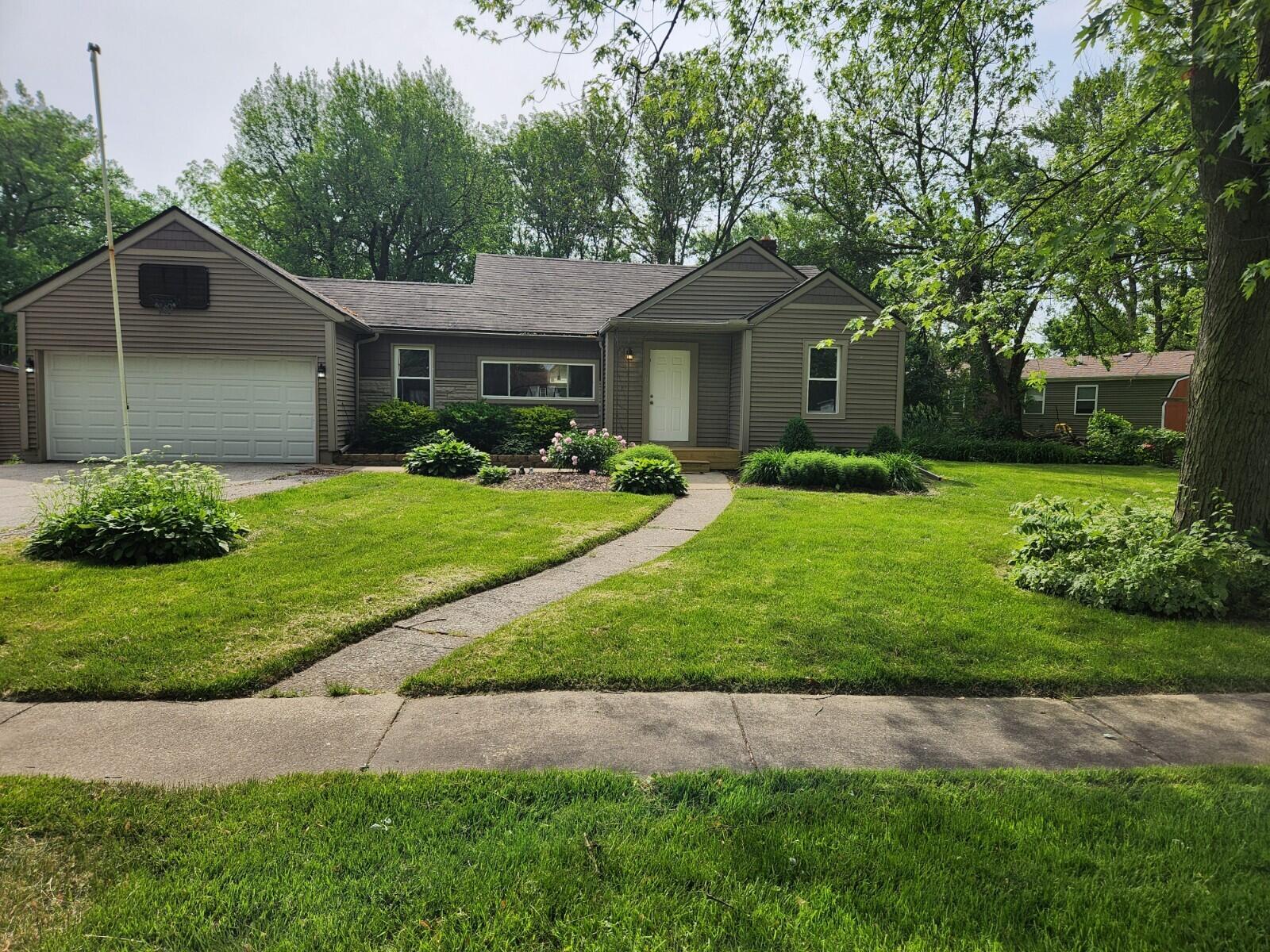 Property Photo: 1109 W 62nd Place IN 46410