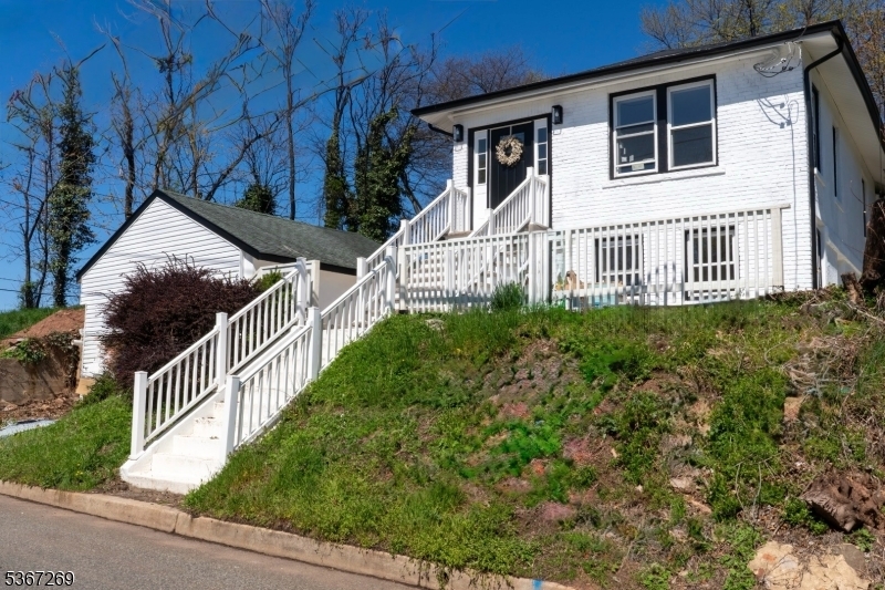100 Cutters Dock Rd  Woodbridge Twp. NJ 07095 photo