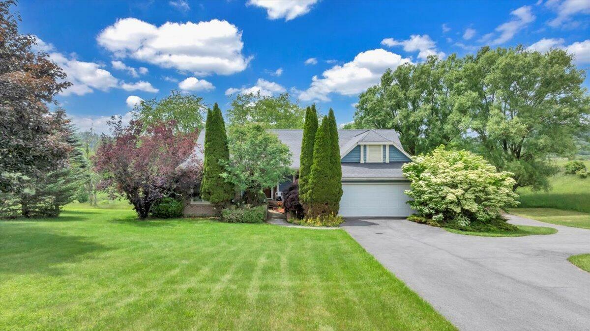 Property Photo: 2747 Fairview Rd WV 24901