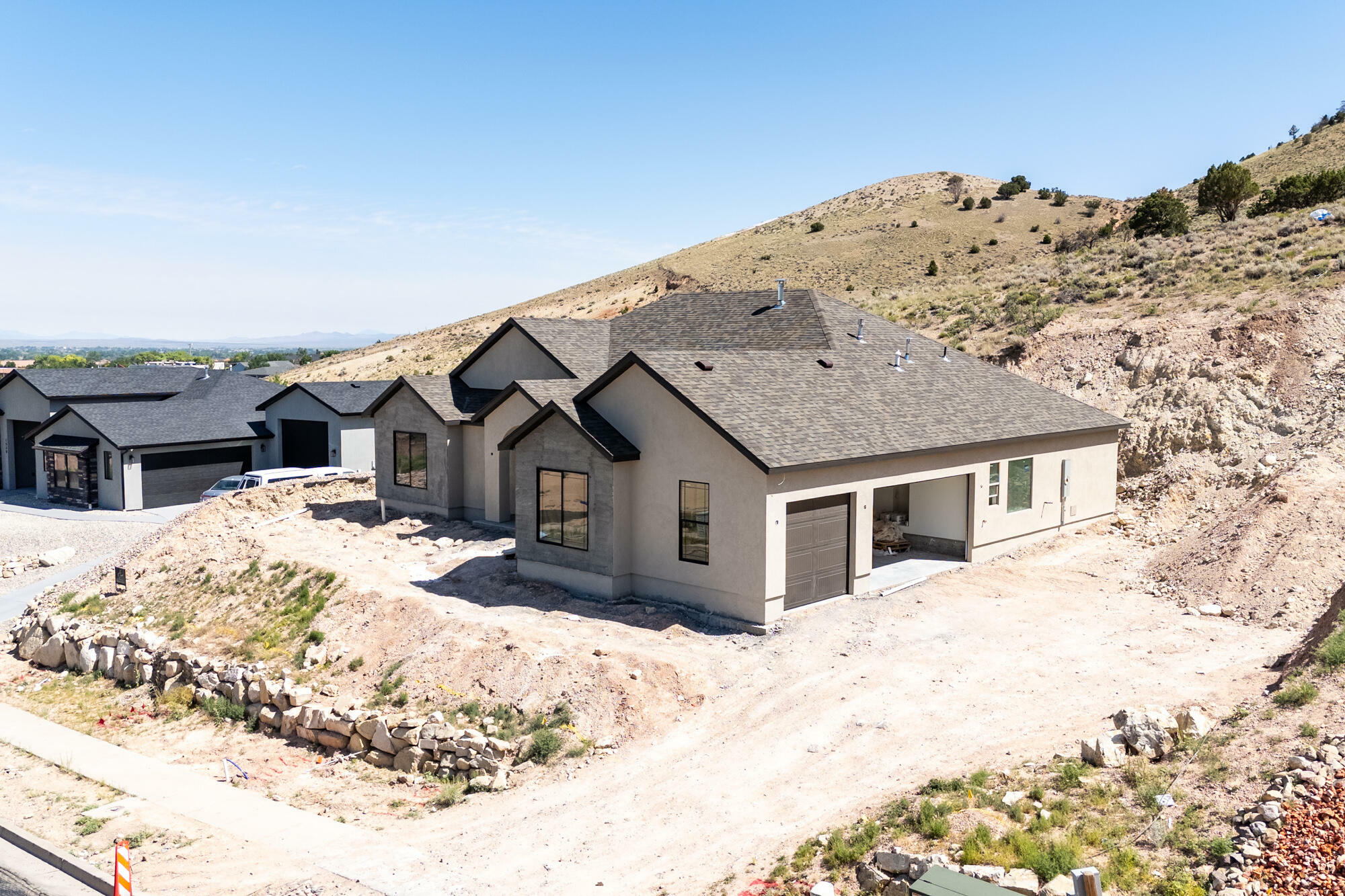 Property Photo: 1528 N Knoll St UT 84721
