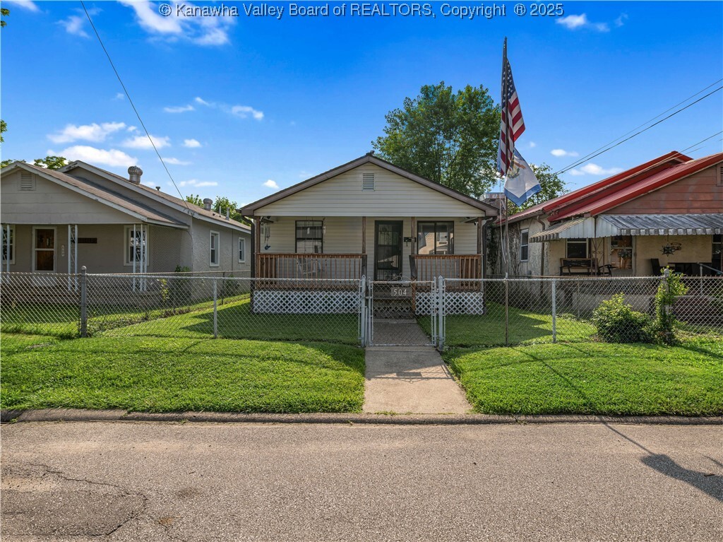 Property Photo: 504 Drew Street WV 25177