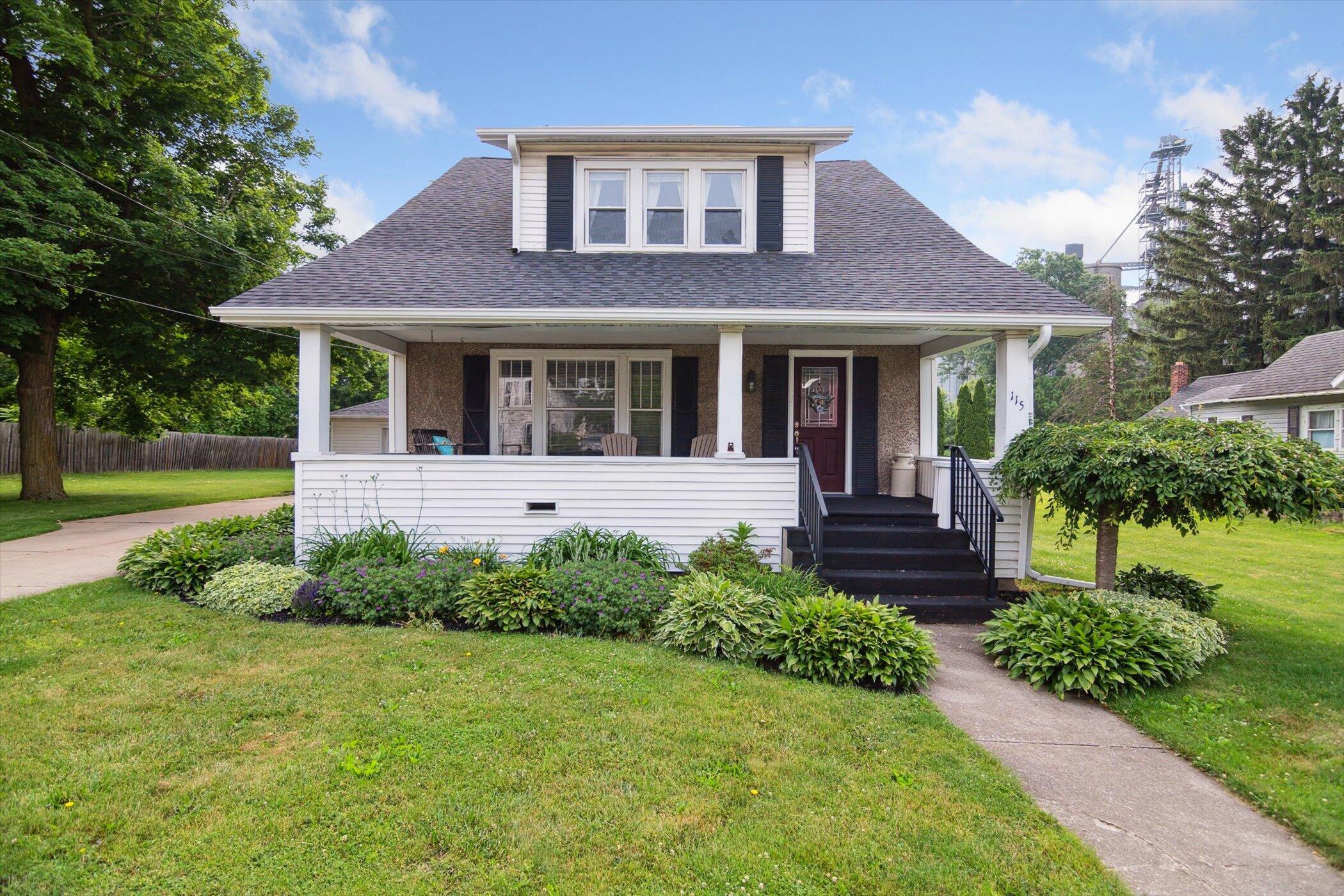 Property Photo:  115 East Street  MI 49274 