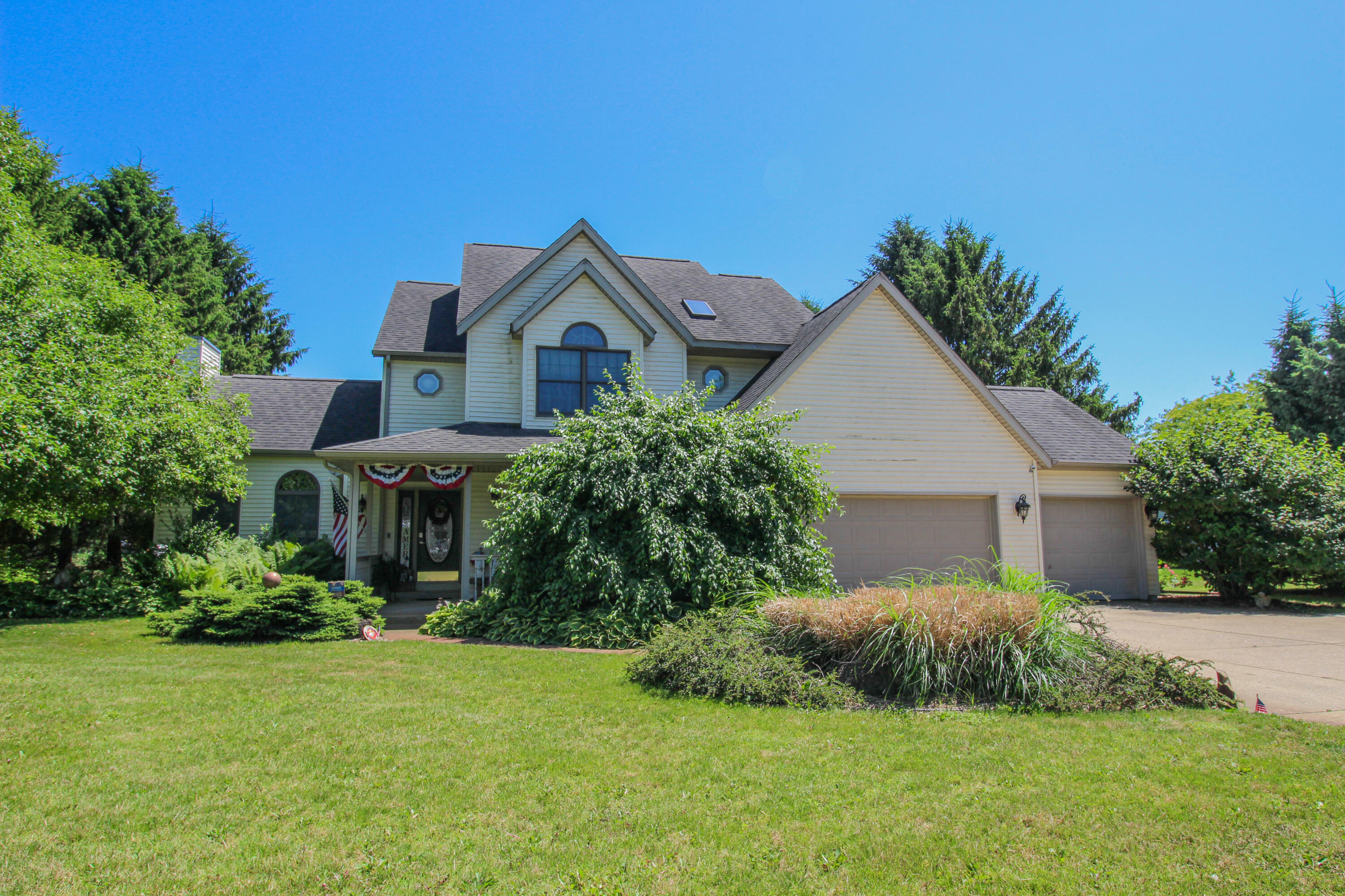 Property Photo: 5771 Woodbrook Street MI 49087