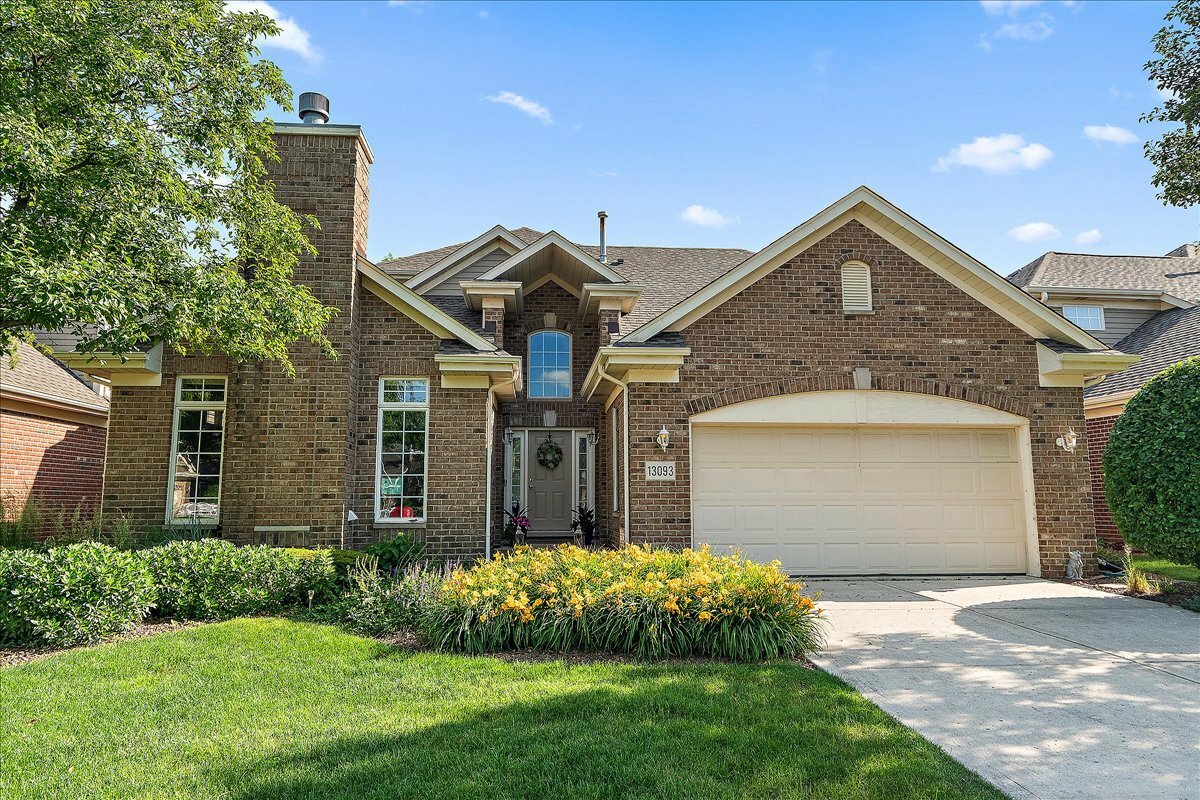 13093 Timber Court 61  Palos Heights IL 60463 photo