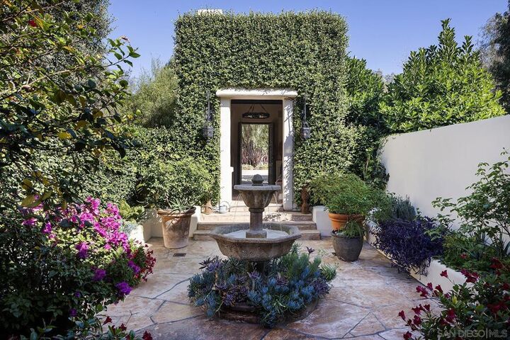 Property Photo:  6977 Las Colinas  CA 92067 