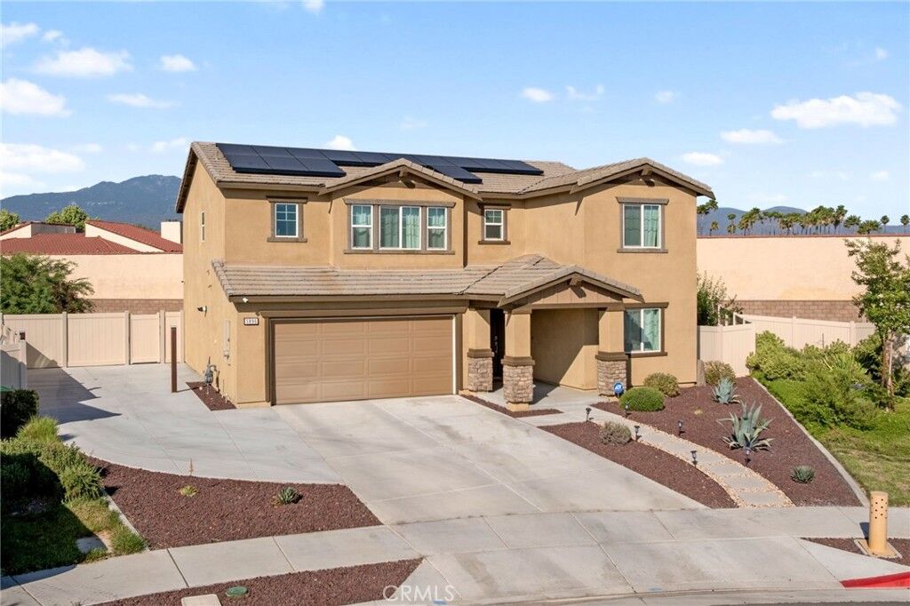 Property Photo: 5896 Plum Place CA 92544