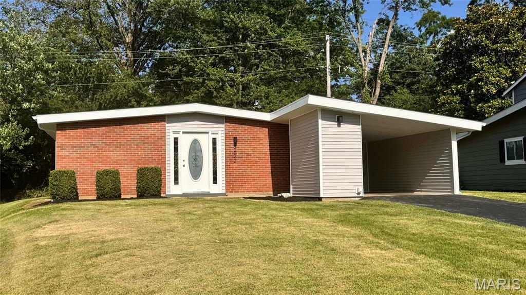 Property Photo:  6822 Friarwood Drive  MO 63134 