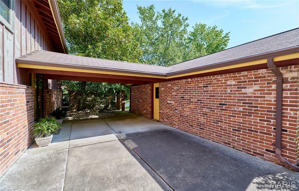 Property Photo:  12932 Lampadaire Drive  MO 63141 