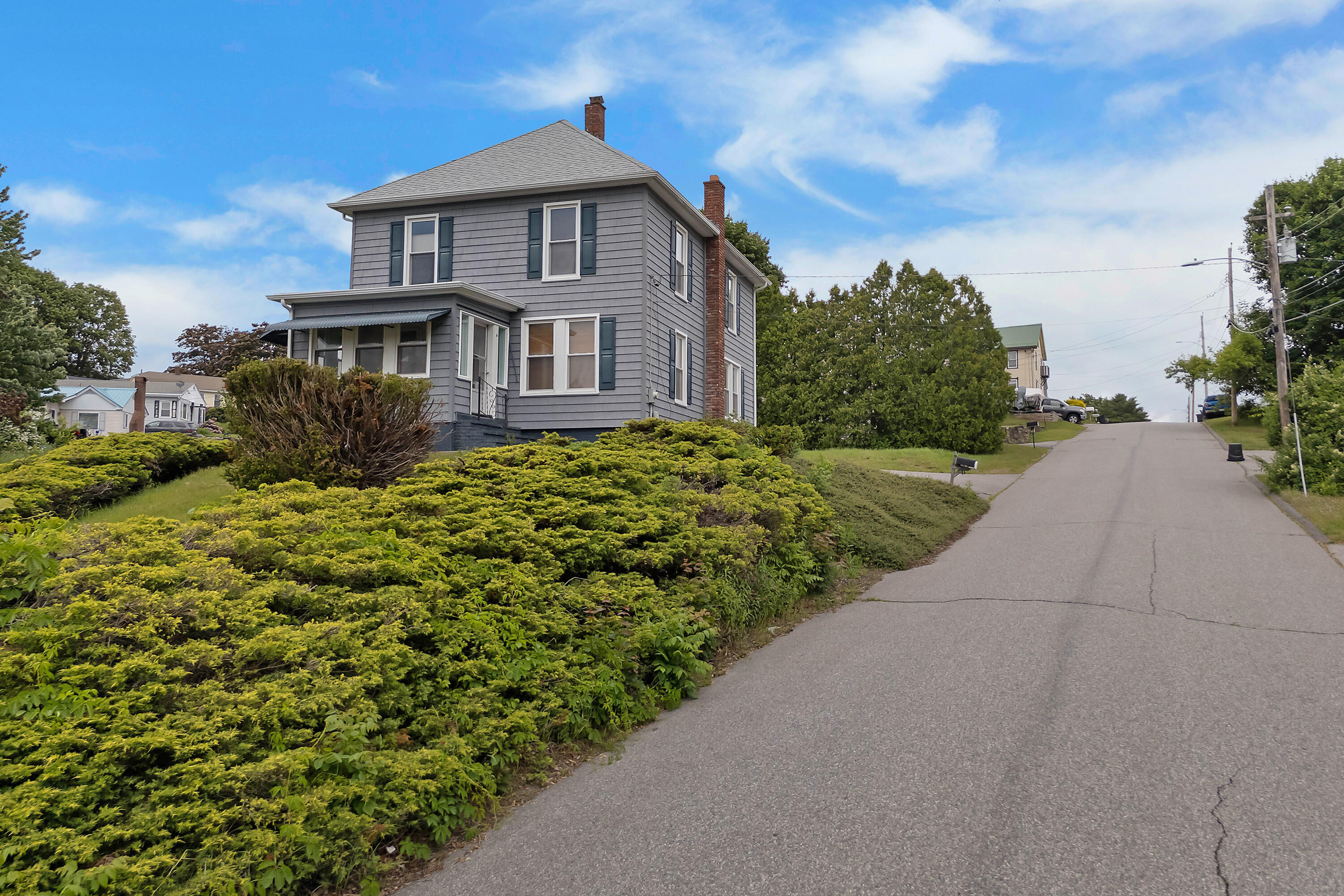 Property Photo:  14 Cassell Street  ME 04240 