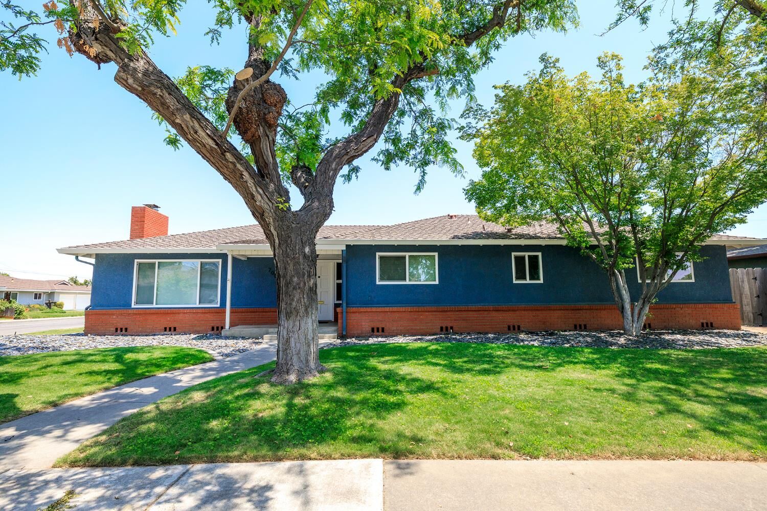 Property Photo:  700 Camellia Street  CA 95380 