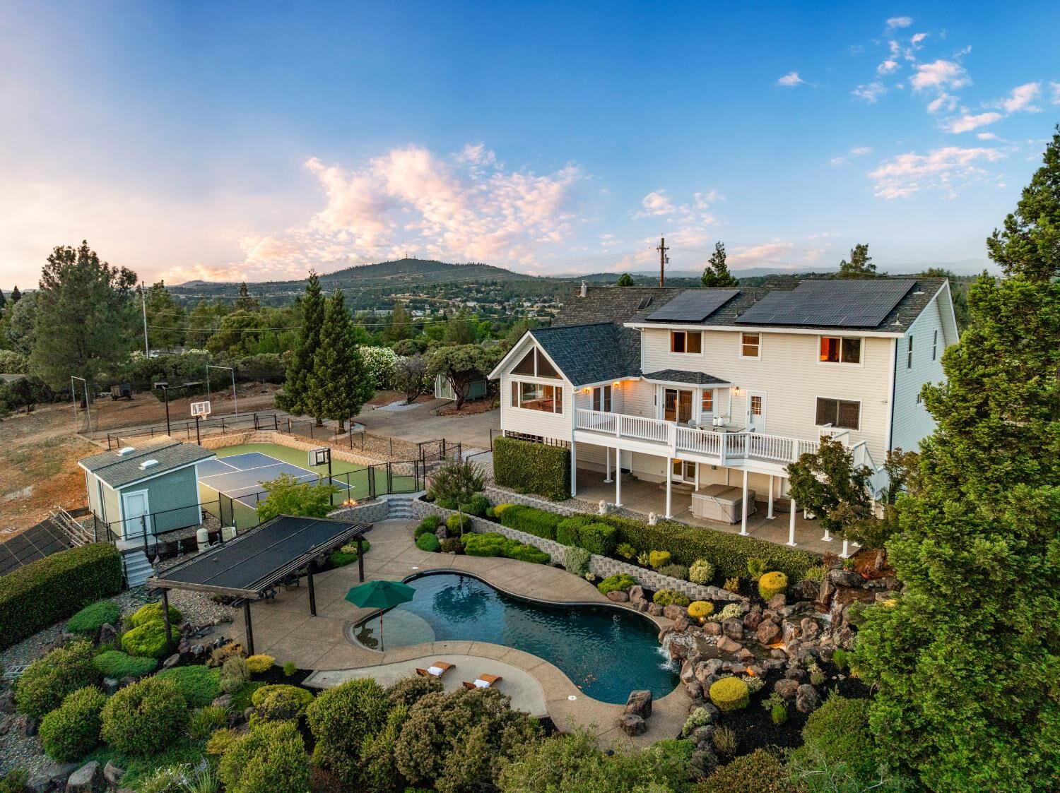 Property Photo:  3400 Woodleigh Lane  CA 95682 