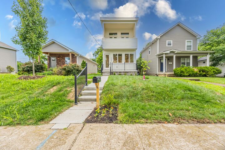 Property Photo:  1603 16th Ave N  TN 37208 