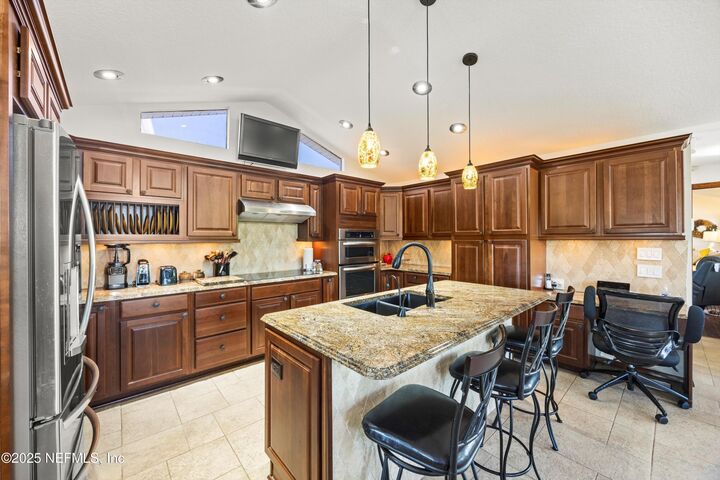 Property Photo: 90 Zamora Street FL 32084