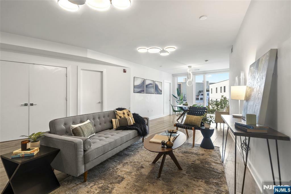 367 3rd Street 401  Jersey City NJ 07302 photo