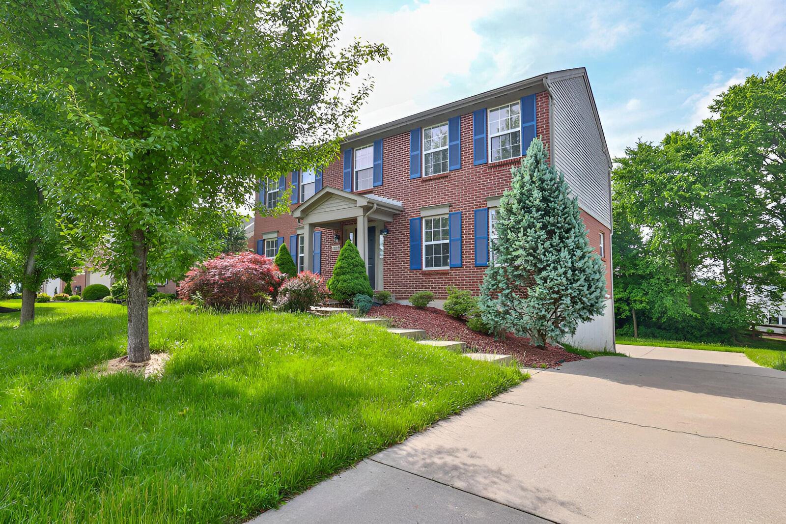 Property Photo: 1609 Woodfield Court KY 41048