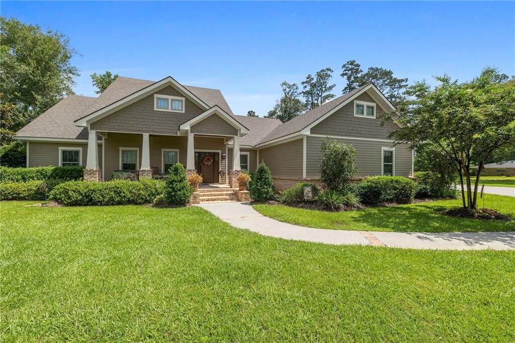Property Photo:  14235 North Jake Drive  LA 70401 