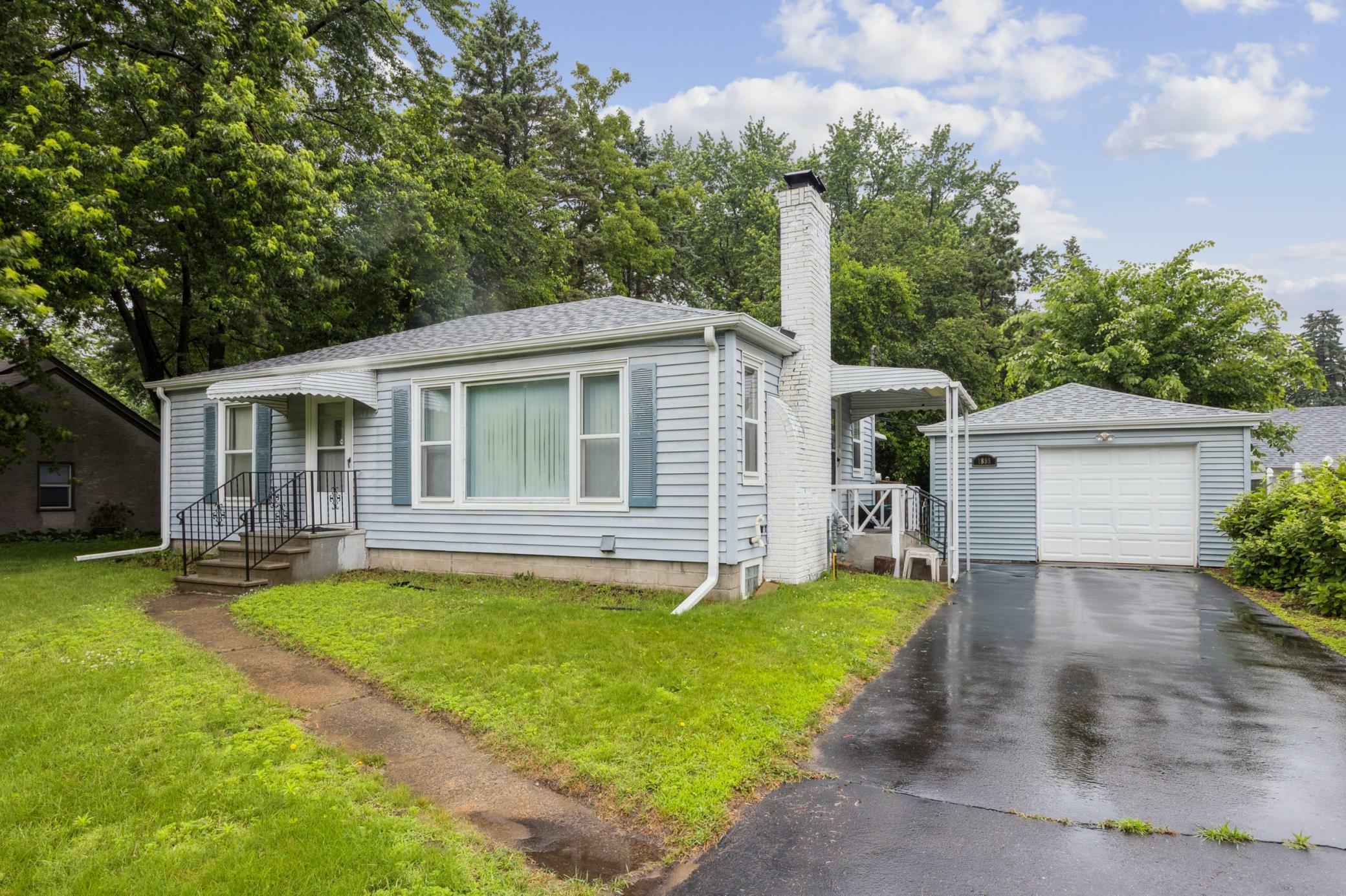 Property Photo:  1895 Edgewater Avenue  MN 55112 