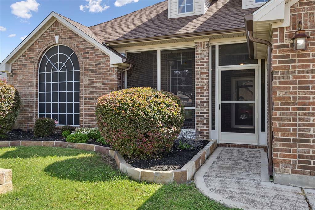 Property Photo: 7807 Raton Ridge Lane TX 76002