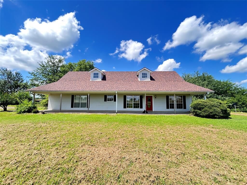 Property Photo:  2691 Cr 3567  TX 75437 