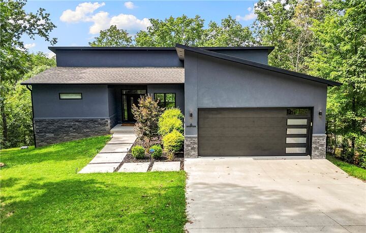 Property Photo:  6 Upton Lane  AR 72714 