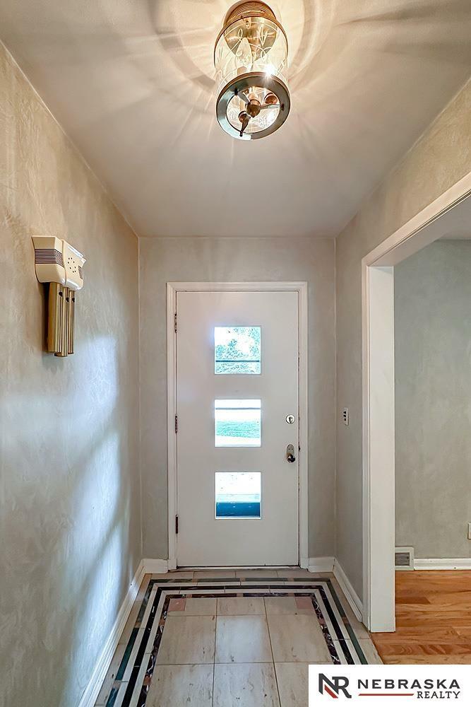Property Photo: 437 S 90th Street NE 68114