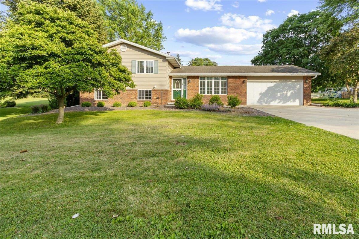 Property Photo: 148 Dutch Lane IL 61548