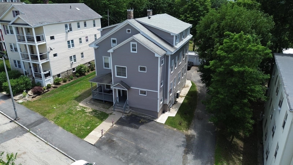 18 Catharine St  Worcester MA 01605 photo