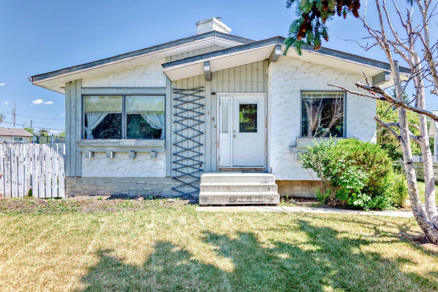 Photo de la propriété: 418 Ellis Crescent AB T1V 1J1
