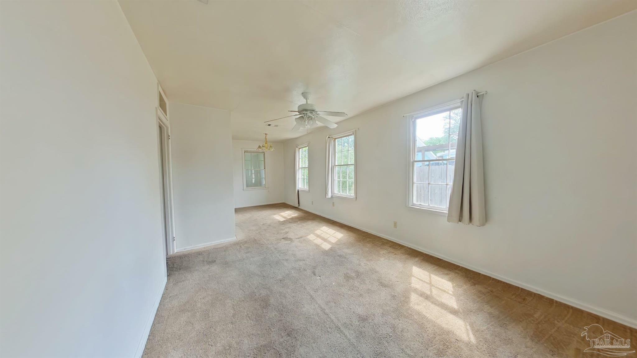 Property Photo:  125 SE Kalash Rd  FL 32507 