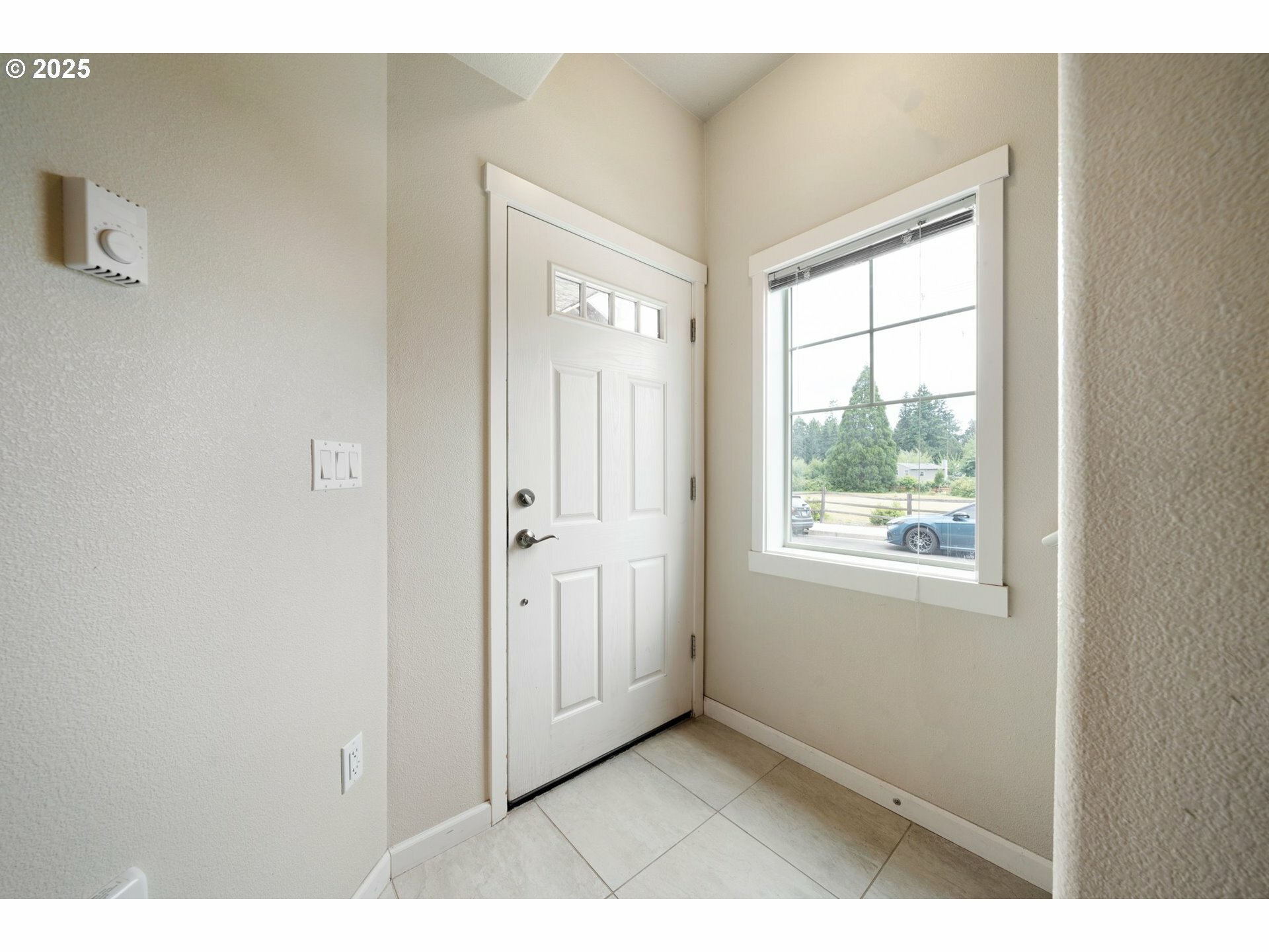 Property Photo: 167 NE 80th Ave OR 97006