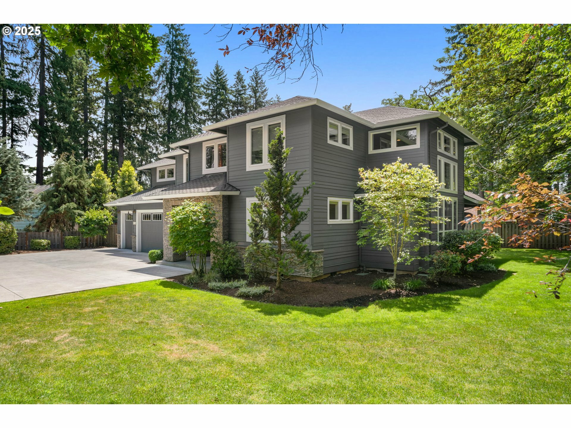 Property Photo: 4720 Firwood Rd OR 97035