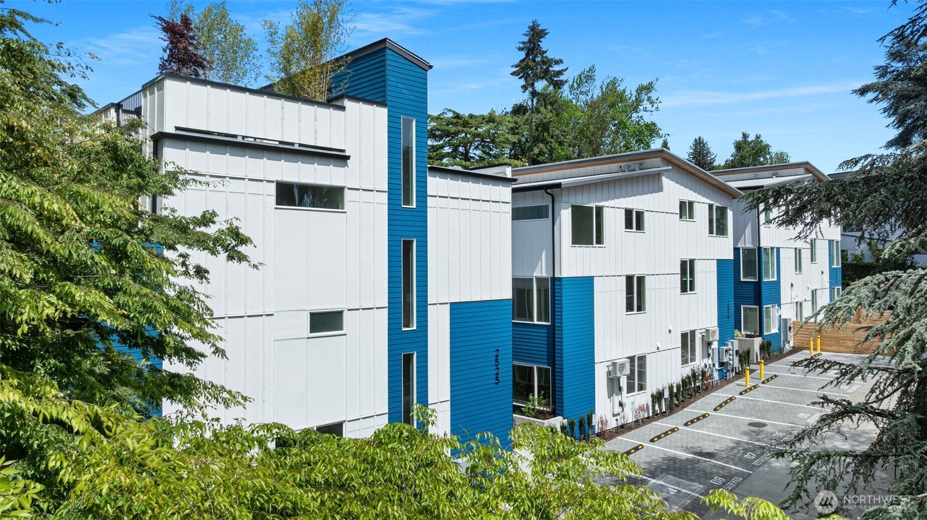 Property Photo: 2521 29th Avenue S C WA 98144