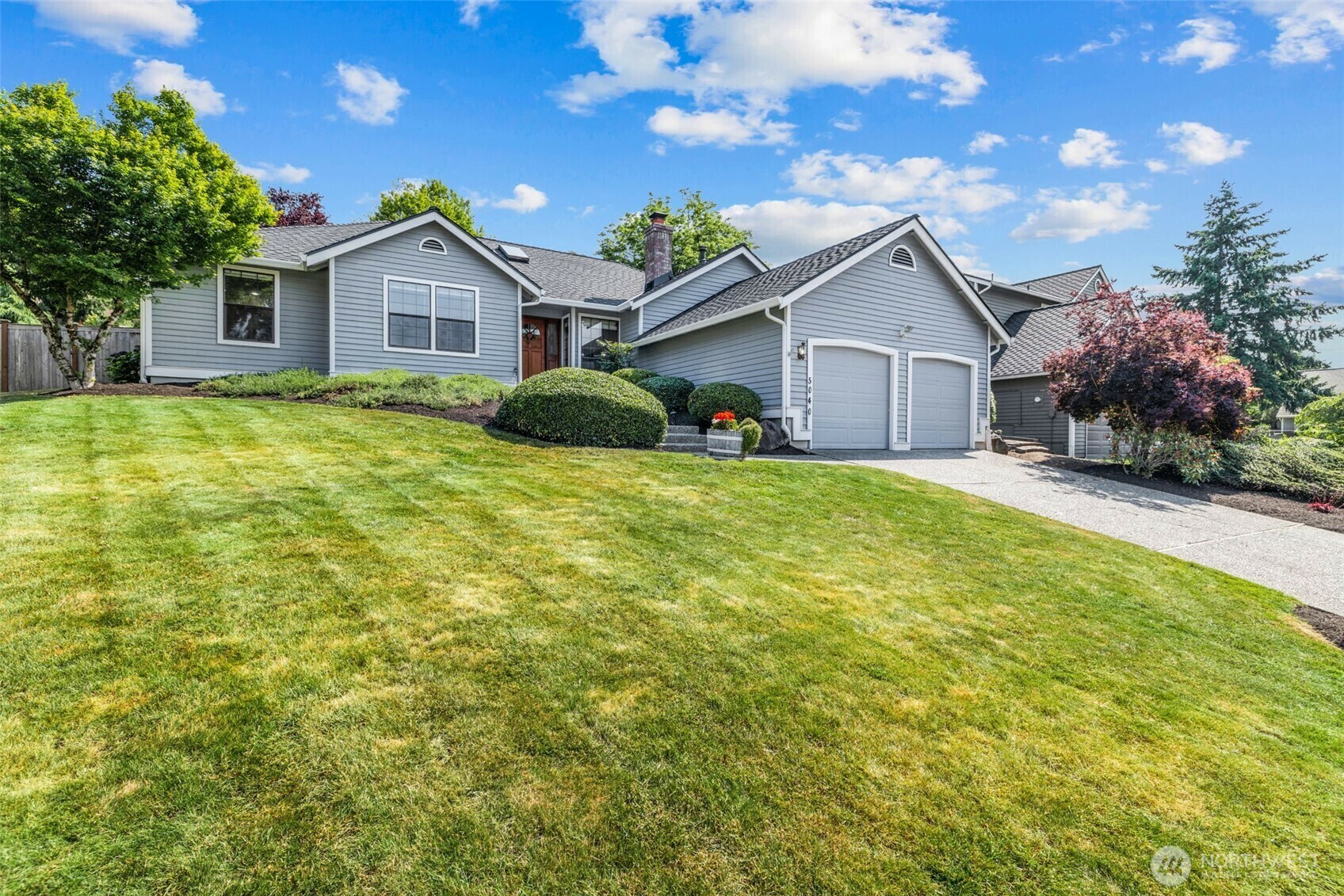 Property Photo: 5040 Mill Pond Loop SE WA 98092