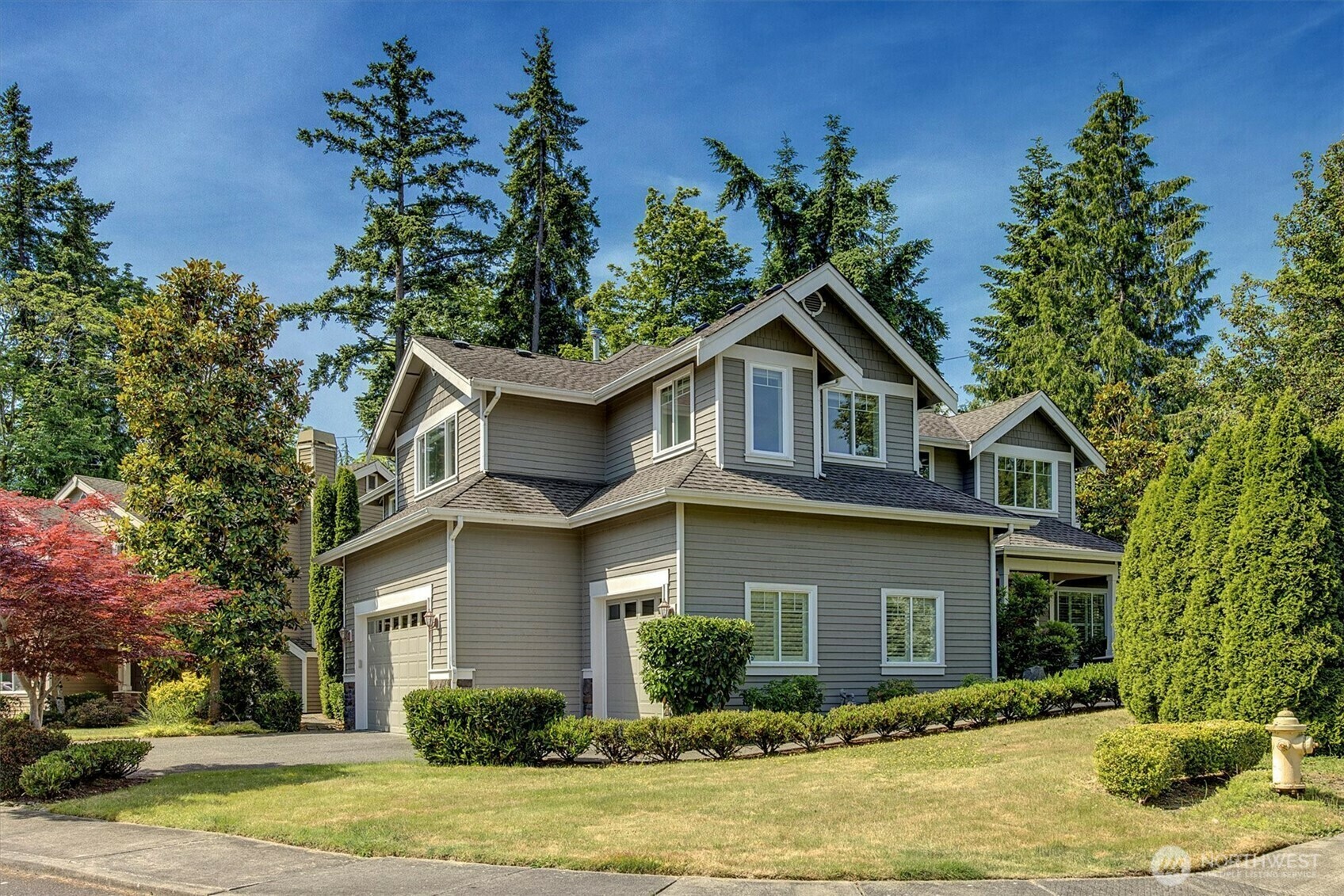 Property Photo: 1122 140th Avenue SE WA 98007