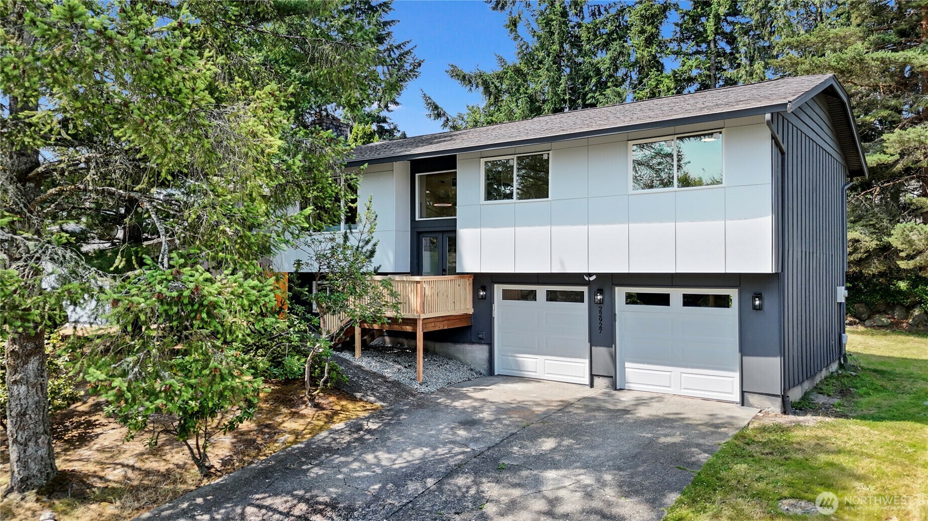 Property Photo: 22927 126th Place SE WA 98031