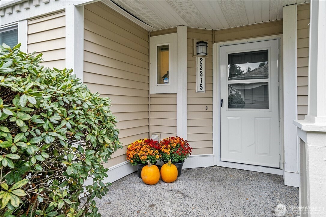 Property Photo: 23315 54th Avenue S 3-2 WA 98032